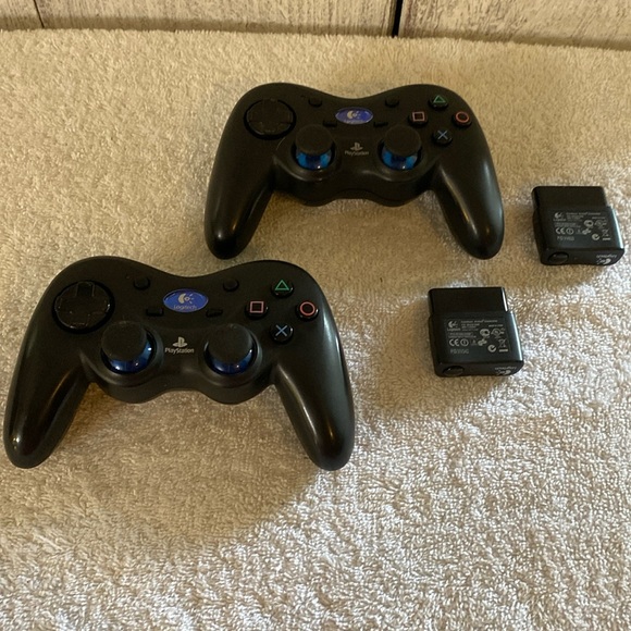 Logitech G-X2D11 PS2 PlayStation 2 Wireless Cordless Action Controller Dongle 2 - Picture 1 of 8